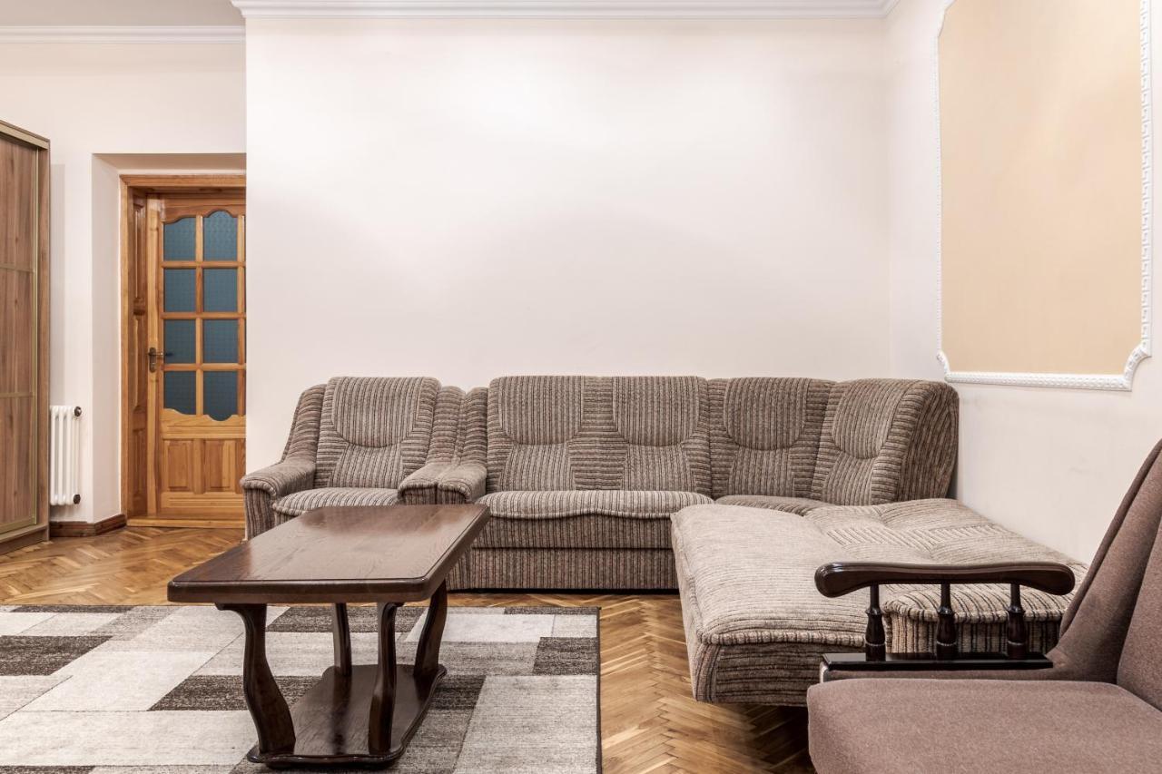 Akademika Hnatyuka Apartment إلفيف المظهر الخارجي الصورة