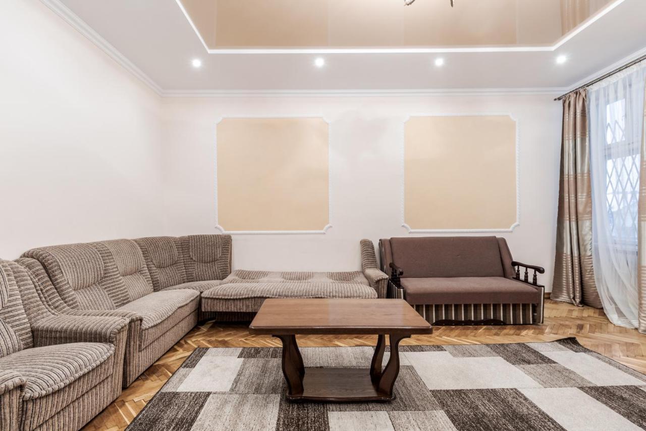 Akademika Hnatyuka Apartment إلفيف المظهر الخارجي الصورة